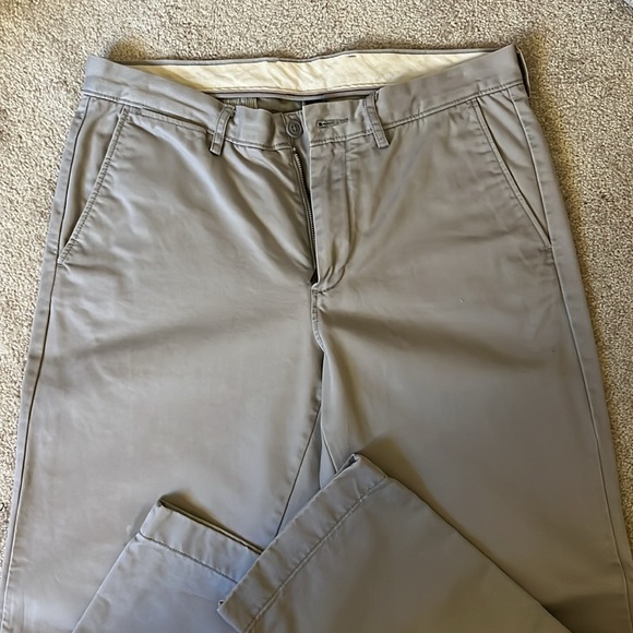 JCrew Broken In Urban Slim Chinos - Picture 2 of 6